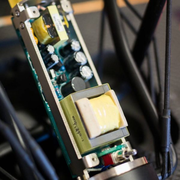 sE Electronics RNR1 Open