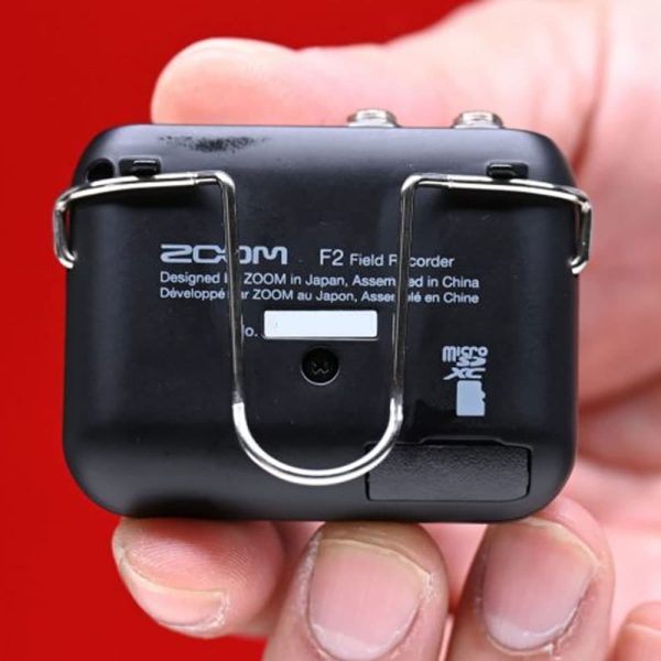 Zoom F2 In Hand2