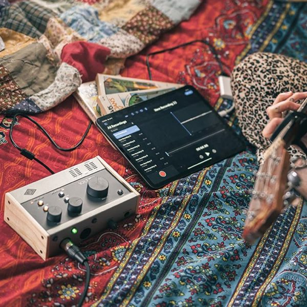 Universal Audio Volt 276 iPad
