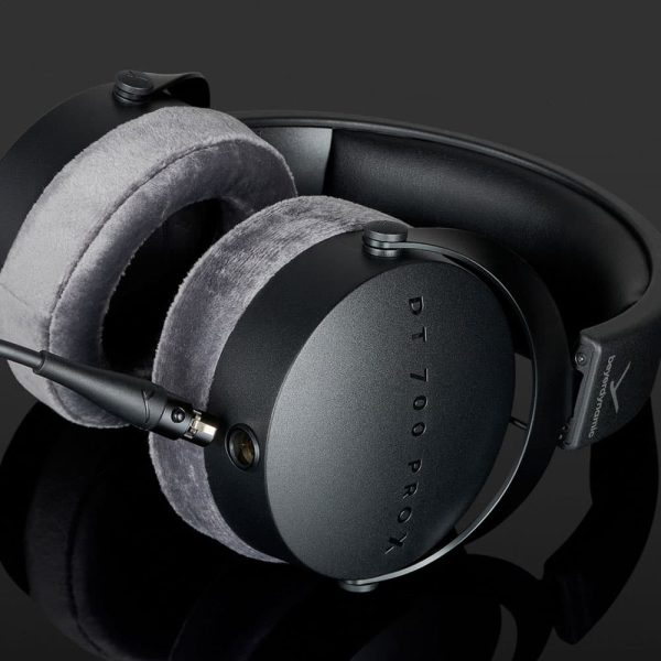 beyerdynamic DT 700 Pro X More