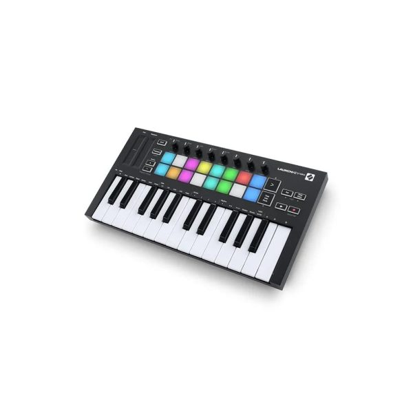 Novation Launchkey mini MK3 Angle