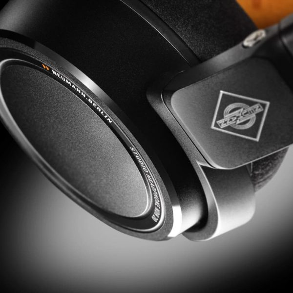 Neumann NDH 20 Black Edition Detail