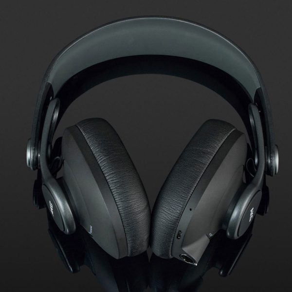 AKG K371-BT Head