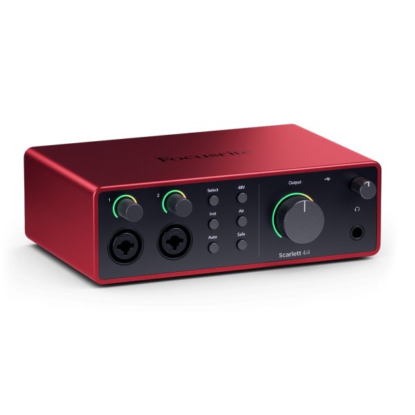 Focusrite Scarlett 4i4 4th Generation Angle