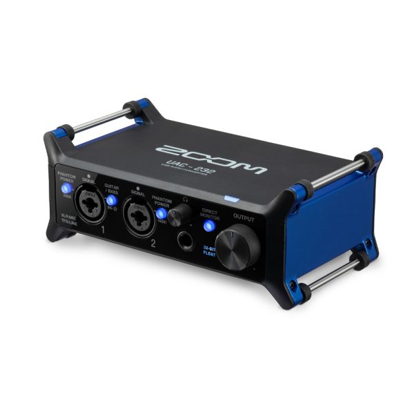 ZOOM UAC-232 Side Angle