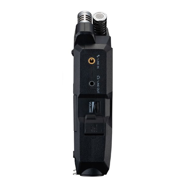 Zoom H4essential Left
