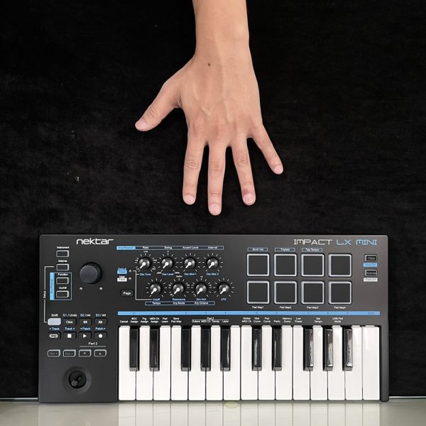 Nektar Impact LX Mini Hand