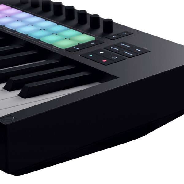Novation LaunchKey 61 MK4 Pad