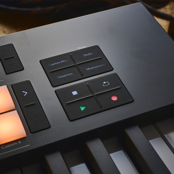 Novation LaunchKey 61 MK4 Transport