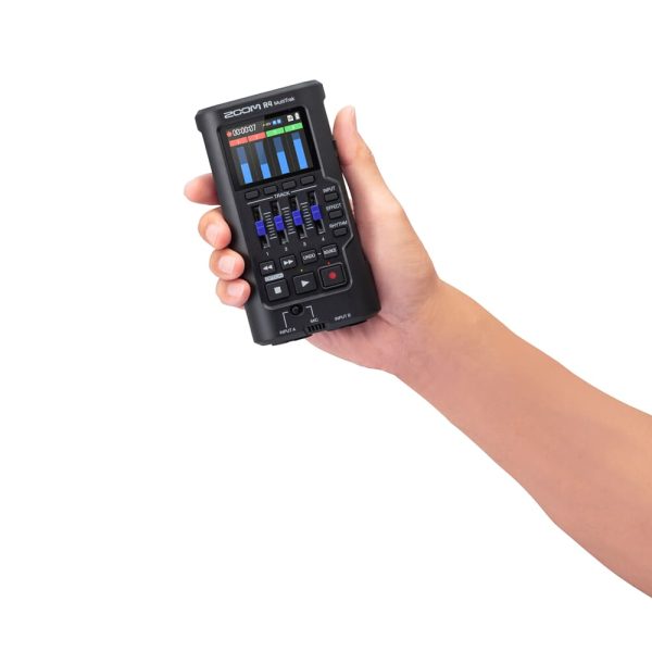 Zoom R4 Hand