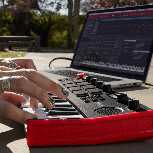 AKAI MPK mini Play MK3 In Use