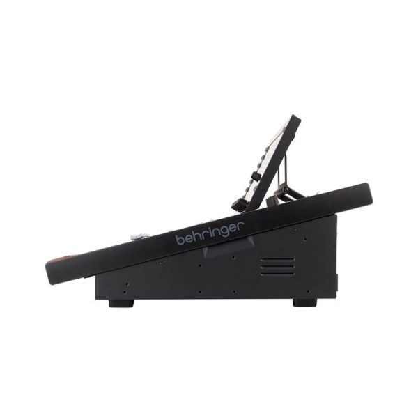 Behringer WING COMPACT Side